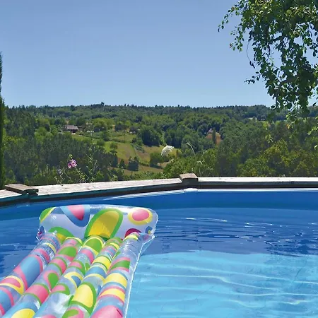 Holiday Maison Neuve H 612 Сasa de vacaciones Thenon